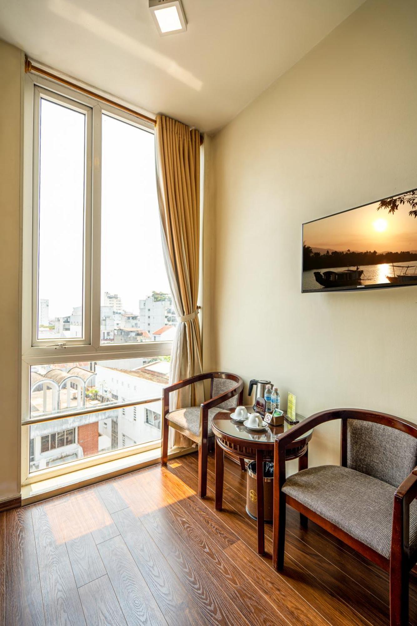 Thanh Lich Hue Hotel Exterior photo