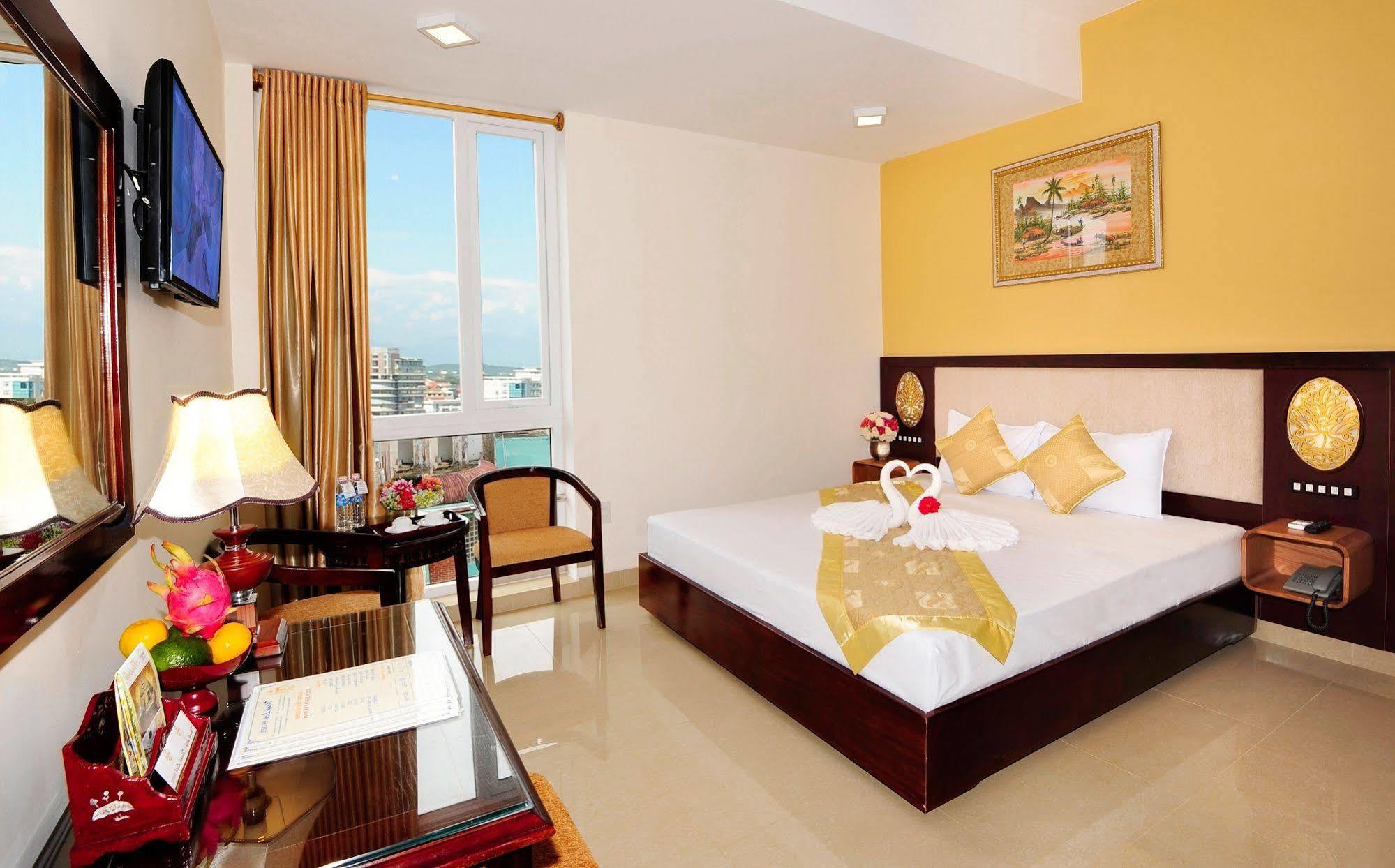 Thanh Lich Hue Hotel Exterior photo